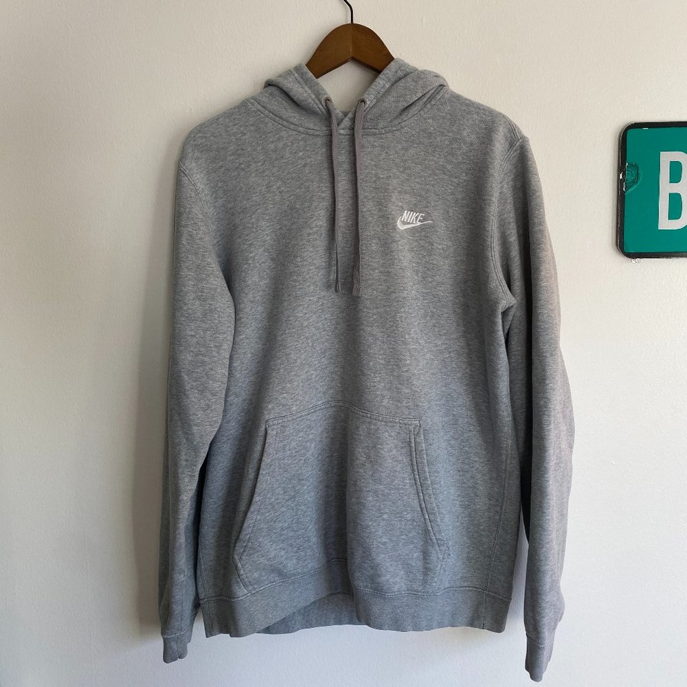 Gray Nike Sweatshirt (L)